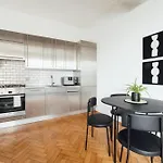 Modern 1Bd Flat -Stoke Newington